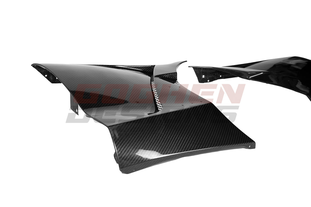 Toyota Supra pre preg carbon fiber fender and sideskirt V2
